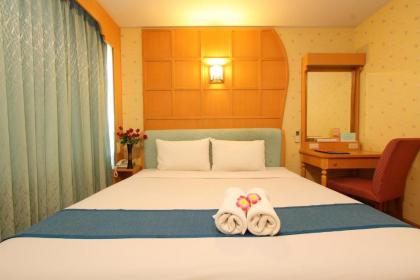 Silom Avenue Inn Hotel - image 14