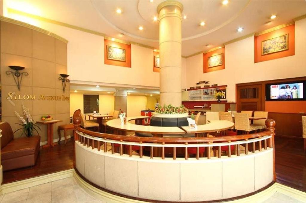Silom Avenue Inn Hotel - image 2