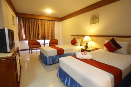 Silom Avenue Inn Hotel - image 20