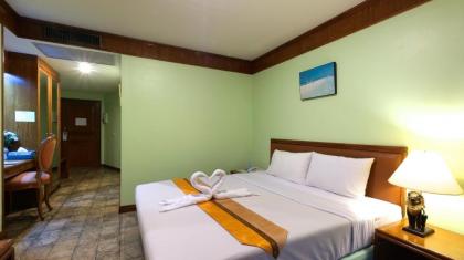 Silom Avenue Inn Hotel - image 7
