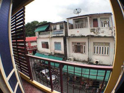Roof View Place Hotel - image 15