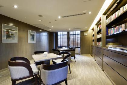 Centre Point Hotel Chidlom - image 16