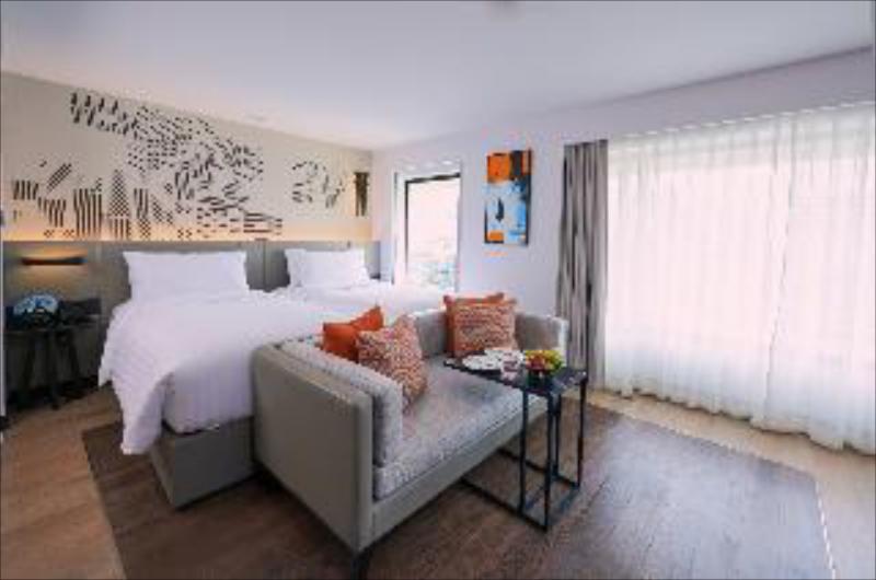 Narai Hotel - image 2