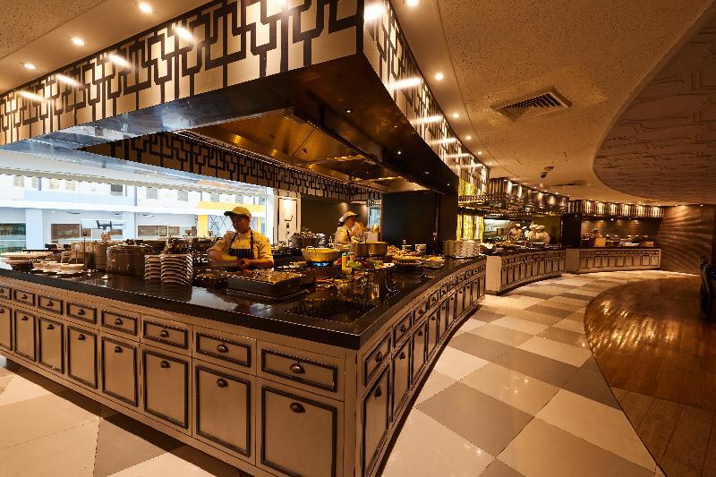 Narai Hotel - image 3