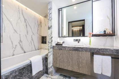 Narai Hotel - image 7