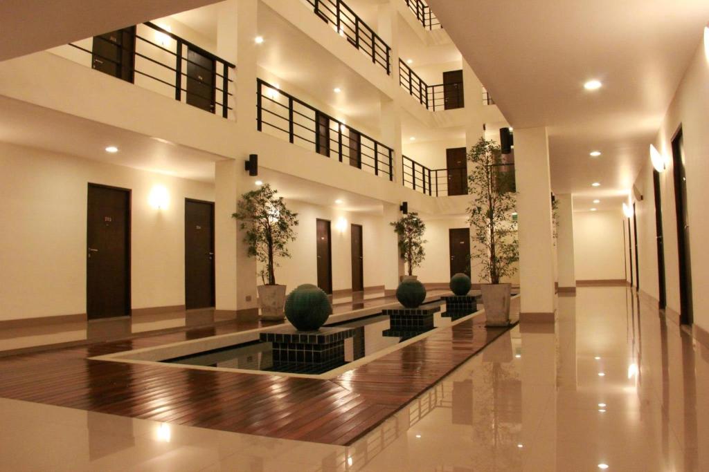 The Atrium Ratchada 13 Hotel - image 6