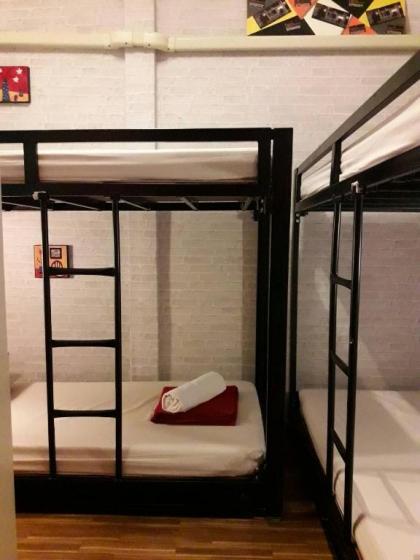 Bed Bangkok Hostel - image 16