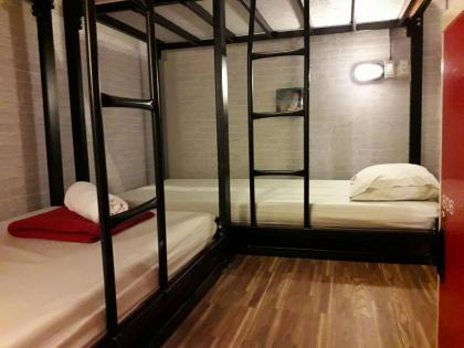 Bed Bangkok Hostel - image 19