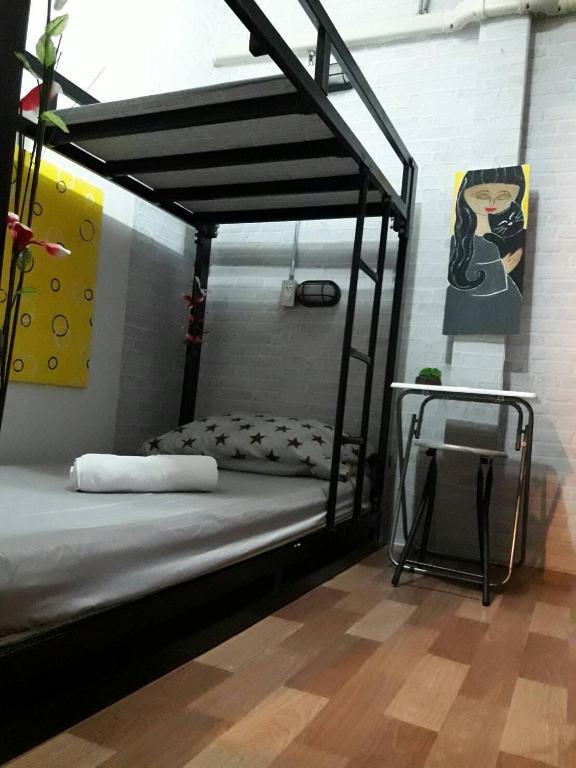 Bed Bangkok Hostel - image 2