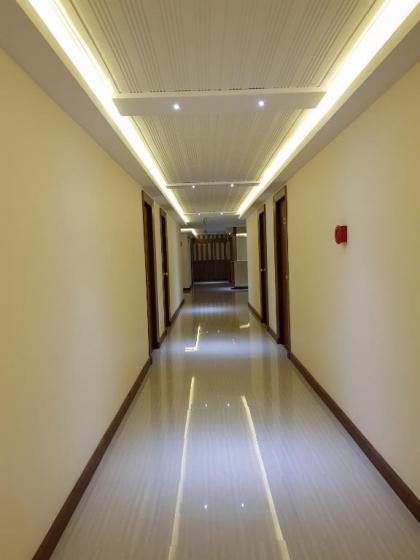 Florida Hotel Bangkok - image 6