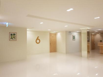 Florida Hotel Bangkok - image 7