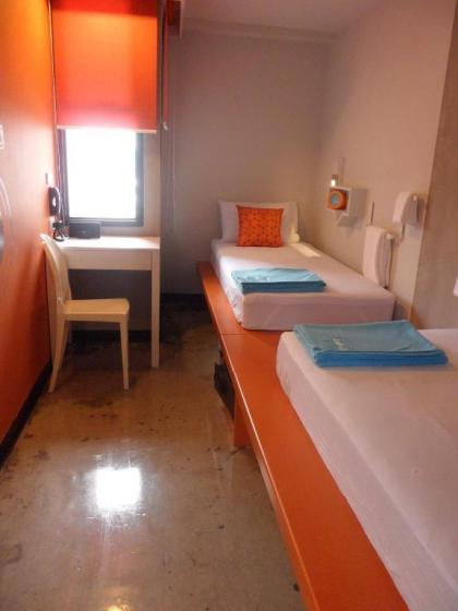 Lub d Bangkok Siam Hostel - image 12