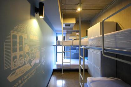 Lub d Bangkok Siam Hostel - image 6