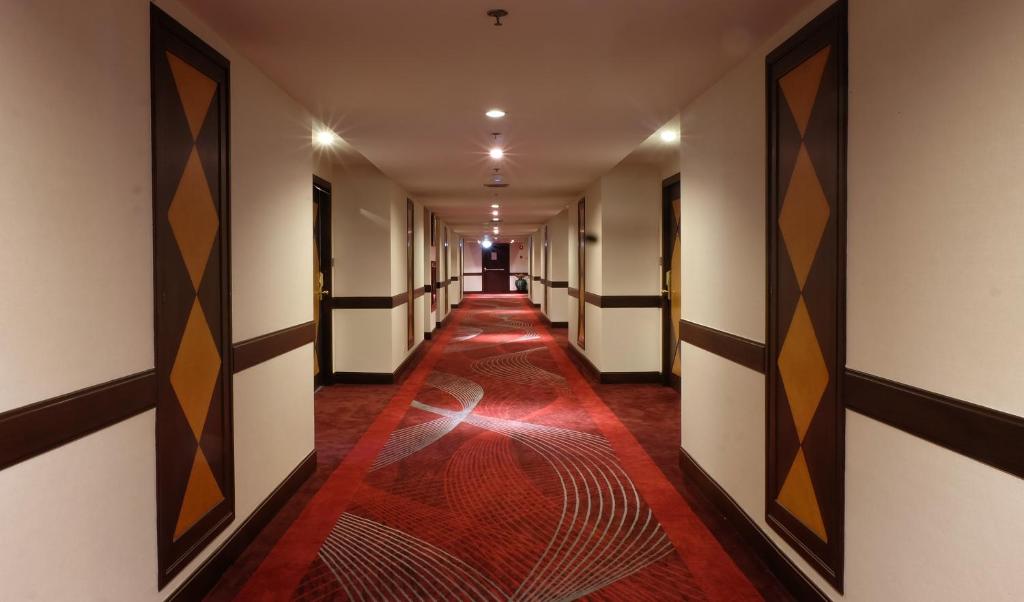 Zenith Sukhumvit Hotel - image 4