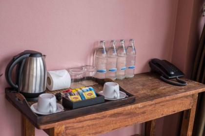 Feung Nakorn Balcony Rooms and Cafe - image 10