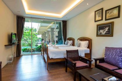Feung Nakorn Balcony Rooms and Cafe - image 13