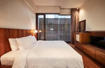 Luxx Hotel - image 11