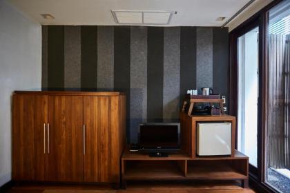 Luxx Hotel - image 13