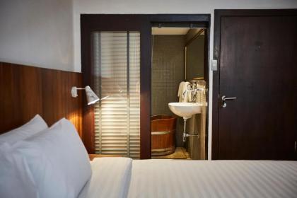Luxx Hotel - image 14