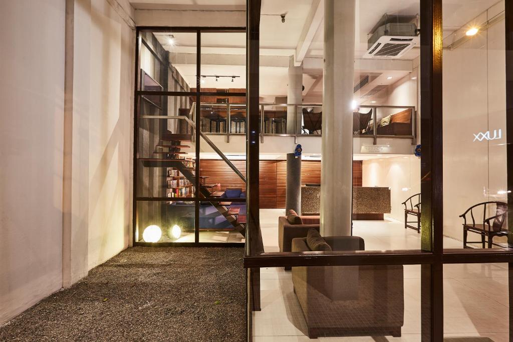 Luxx Hotel - image 3