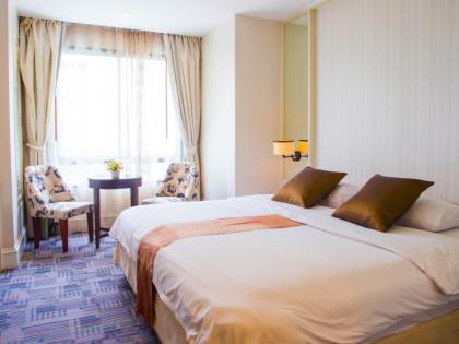 Aphrodite Inn Hotel - image 1