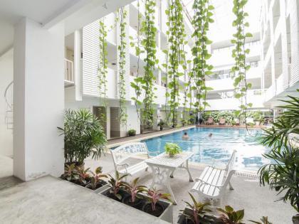 Trang Hotel Bangkok - image 8