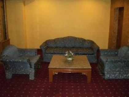 Chaleena Princess Hotel - image 6