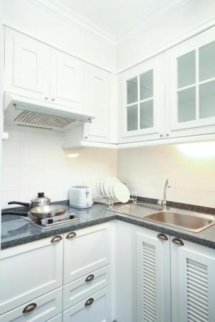 Cape House Langsuan Hotel - image 17