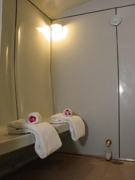 Cape House Langsuan Hotel - image 5