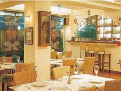 Sapphire Hotel - image 18