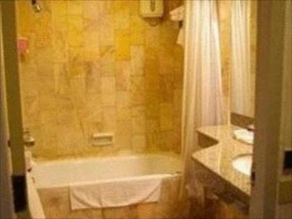 Sapphire Hotel - image 6