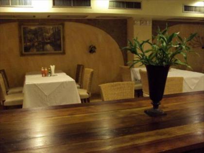 Sapphire Hotel - image 9