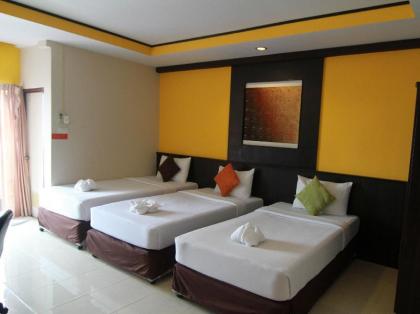Grand Pinnacle Hotel - image 12