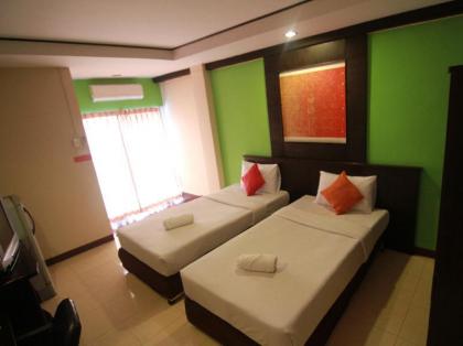 Grand Pinnacle Hotel - image 20