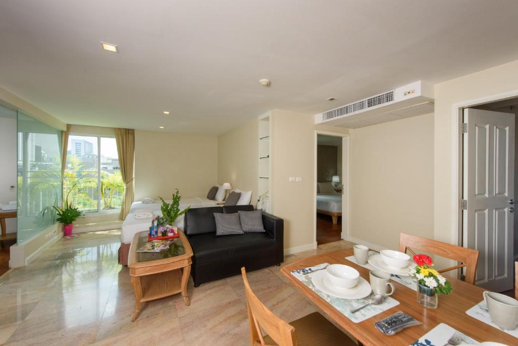 Sabai Sathorn Service Apartment - image 3