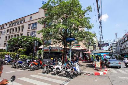OYO 434 Boonsiri Place Hotel - image 12
