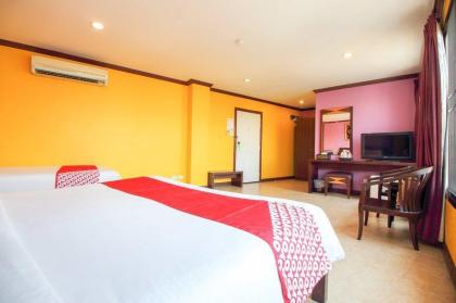 OYO 434 Boonsiri Place Hotel - image 9