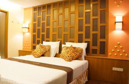 Golden House - image 10