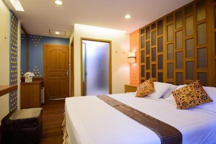 Golden House - image 17