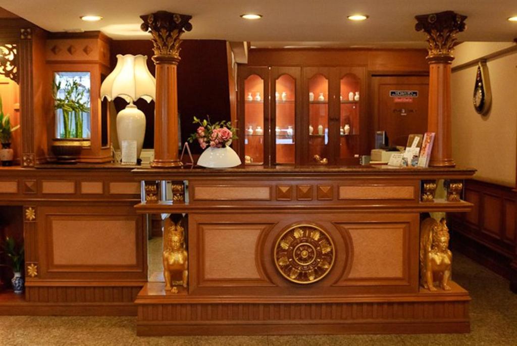 Golden House - image 7