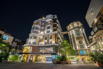 Beyond Suite Hotel (SHA Plus)