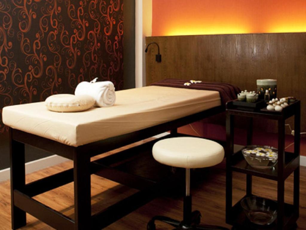 Siam Swana Hotel - image 4