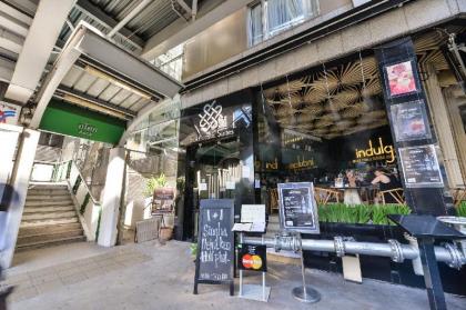 Sukhumvit Suites Hotel - image 10