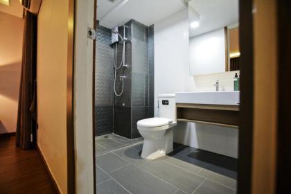 Fullrich Residence - image 18