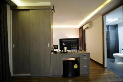 Fullrich Residence - image 20