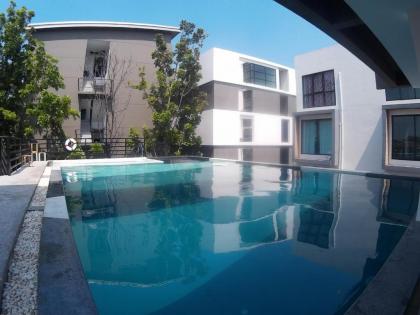 Fullrich Residence - image 3