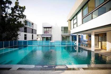 Fullrich Residence - image 5