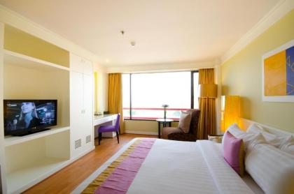 Tongtara Riverview Hotel - image 13