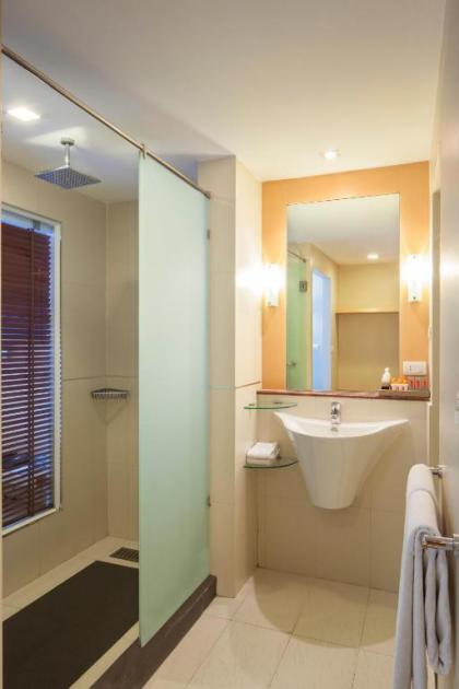 Hotel Solo Sukhumvit 2 - image 8