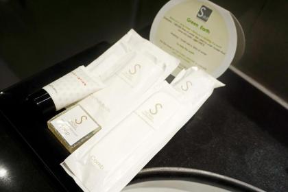 S33 Compact Sukhumvit Hotel - image 20